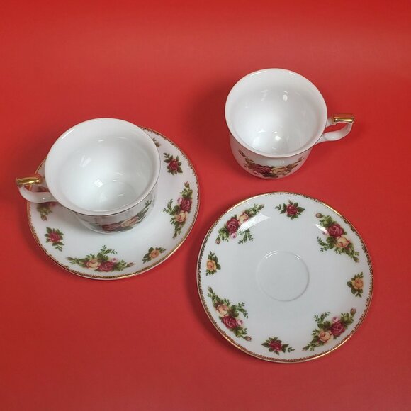 Royal Albert Small Teapot with 2 Cups & Saucers Gift Set – 2006 - Picture 9 of 15